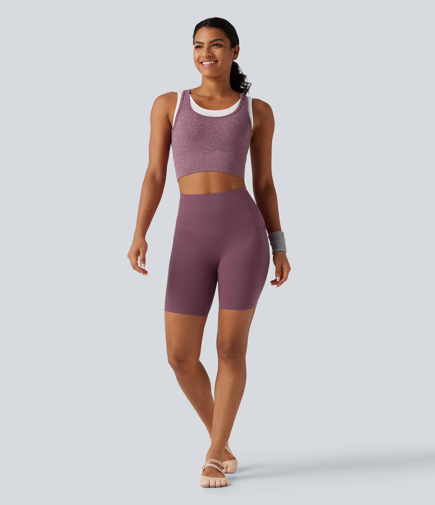 OneForm U Neck Seamless Flow Light Support 2-in-1 Workout Sports Bra