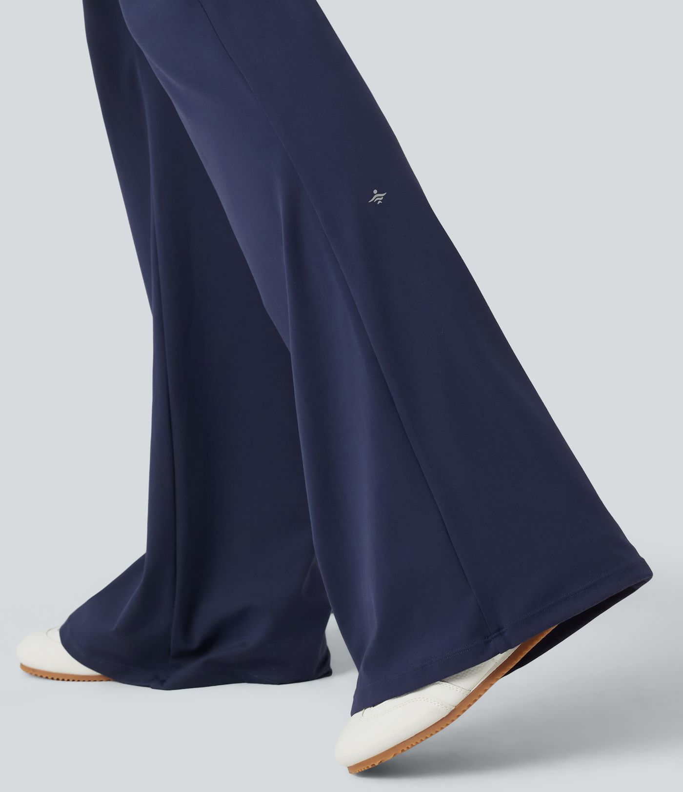 SoftlyZero™ - Flare-Tanz-Leggings mit mittelhohem Bund, und Bindeband vorne - UPF50+