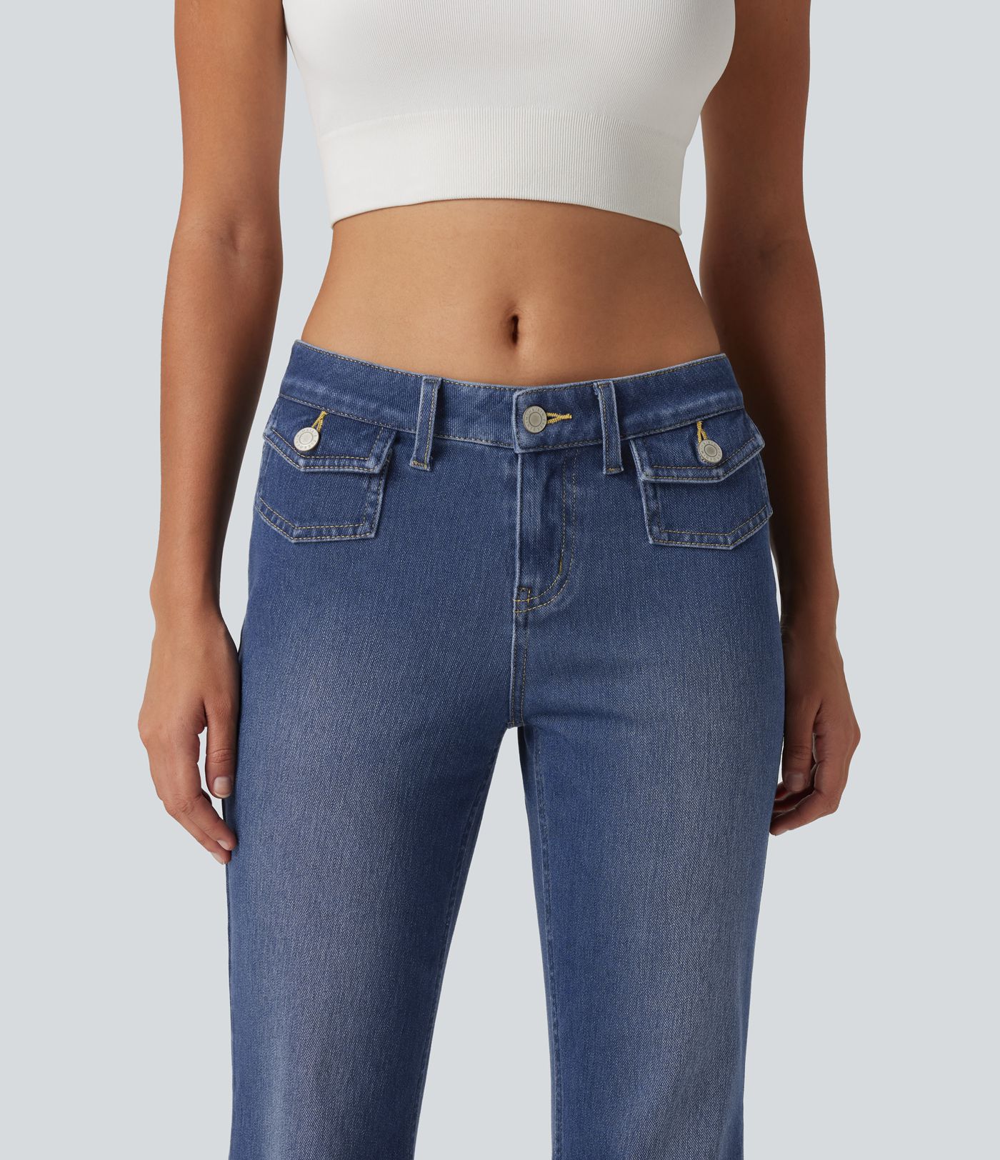 Halara Flex™ - Lässige Jeans mit niedrigem Bund und mehreren Taschen