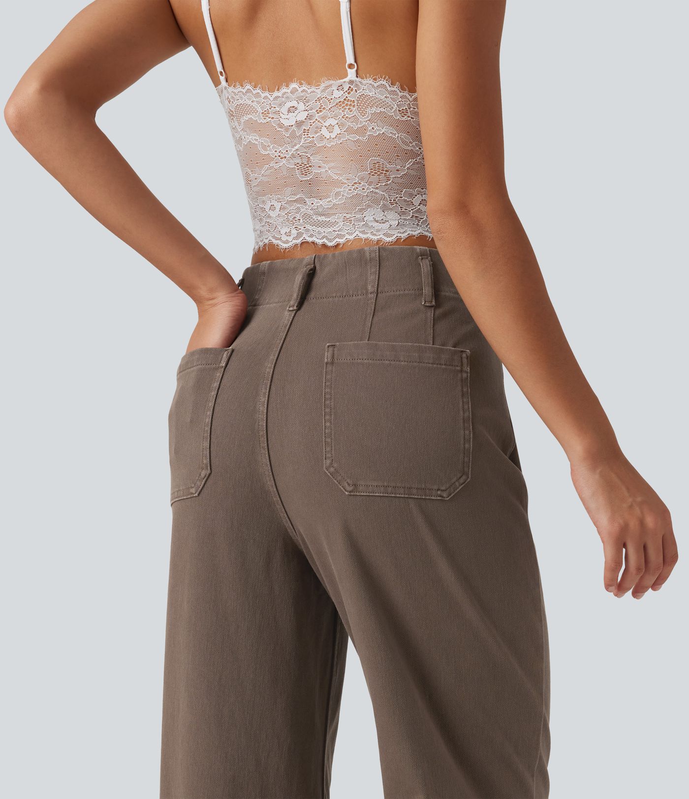 Halara Flex™ högmidjade, utsvängda och färgglada vardagsjeans med fickor