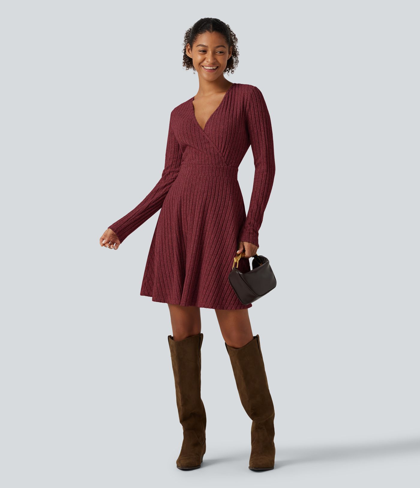 Robe mini en maille côtelée à col V croisé et manches longues