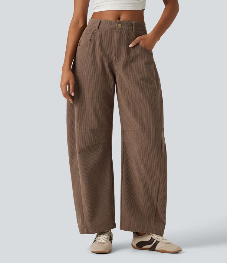 Lässige Cordhose mit mittelhohem Bund, mehreren Taschen und Barrel-Leg