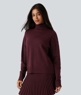 Lässiger Pullover mit hohem Kragen und langen Ärmeln Lässiger Pullover mit hohem Kragen und langen Ärmeln