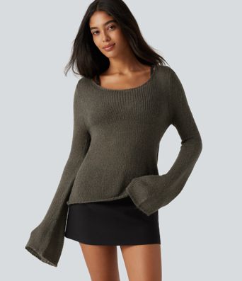 Pull en mélange de laine à encolure bateau, manches longues à volants et lien au dos