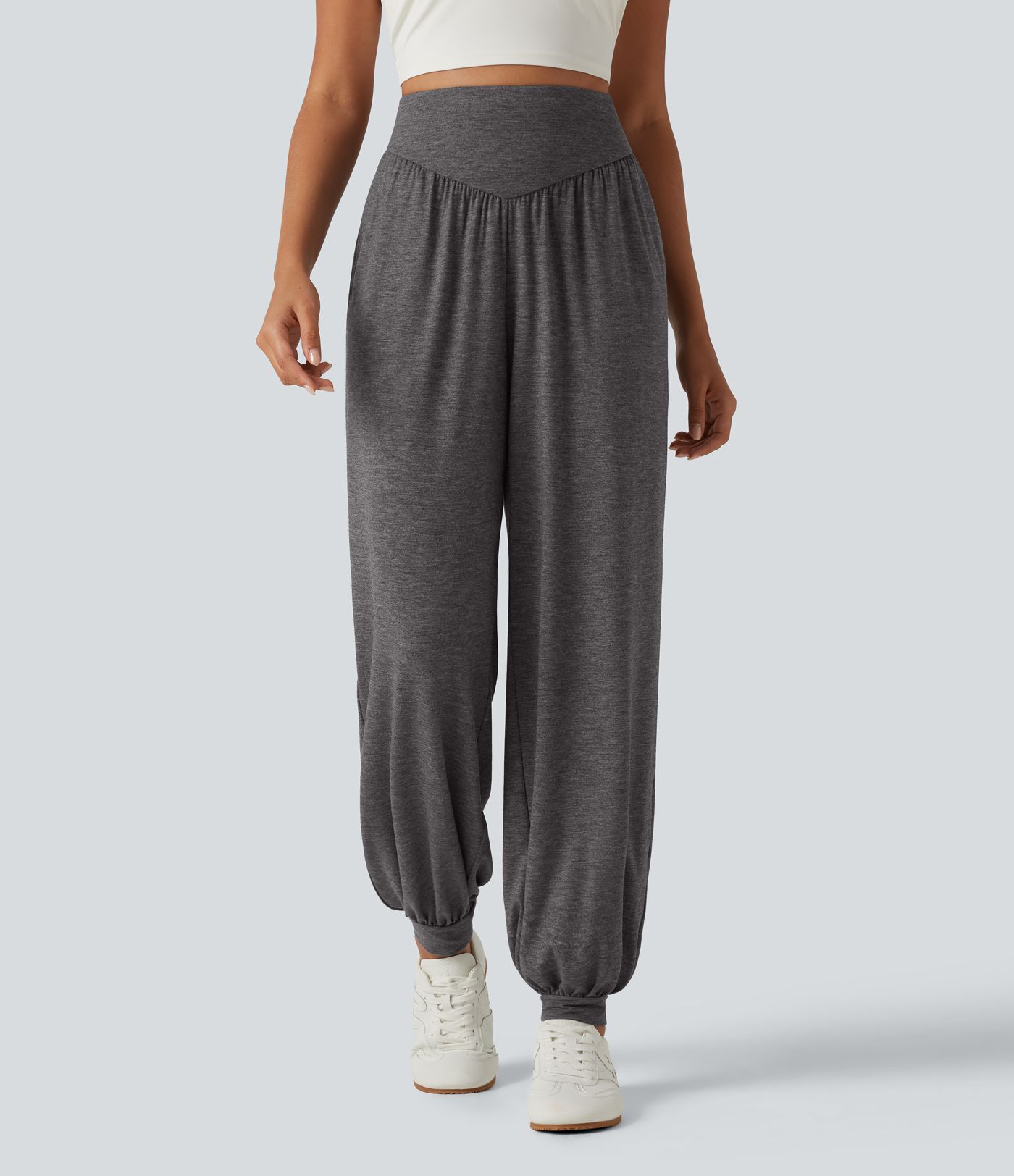 High Waisted V Shaped Yoga Joggers with Pockets High Waisted V Shaped Yoga Joggers with Pockets