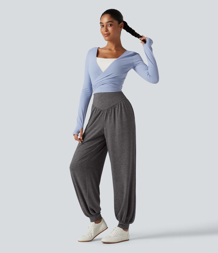 High Waisted V Shaped Yoga Joggers with Pockets High Waisted V Shaped Yoga Joggers with Pockets