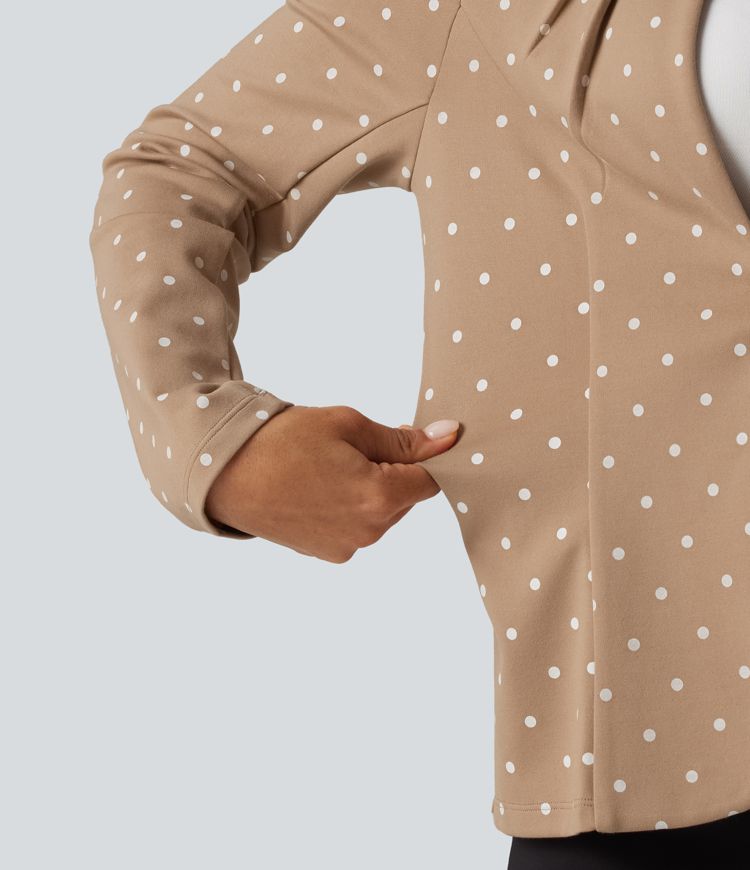 Blazer mit Rundhalsausschnitt, langen Ärmeln, Polka-Dots und abgerundetem Saum Blazer mit Rundhalsausschnitt, langen Ärmeln, Polka-Dots und abgerundetem Saum