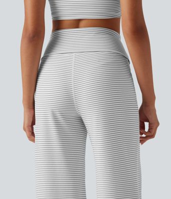 Mid Rise Foldover Waistband Stripes Flare Yoga Leggings with Pockets Mid Rise Foldover Waistband Stripes Flare Yoga Leggings with Pockets