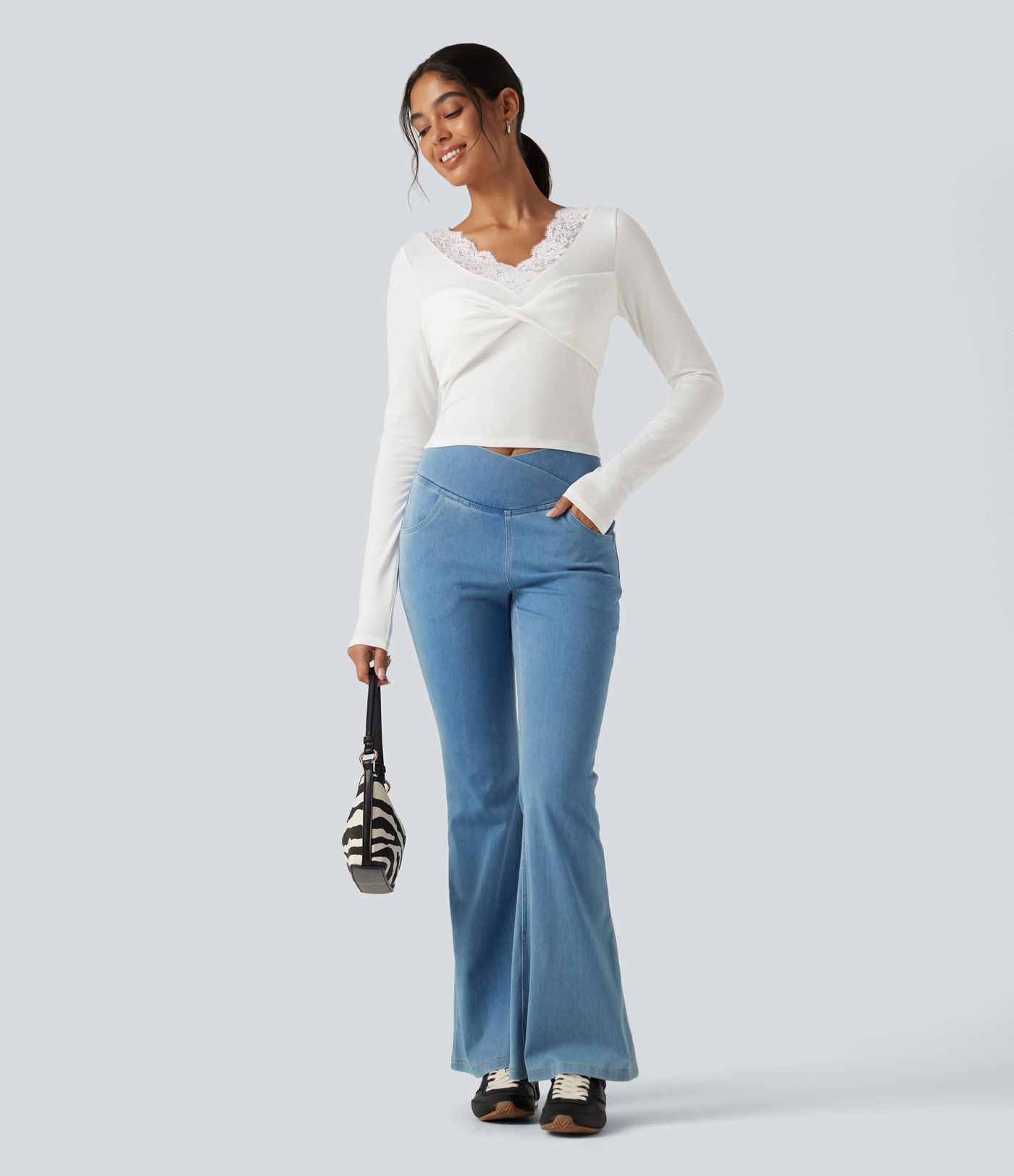 V‑Neck Lace Twisted Long Sleeve Casual Top