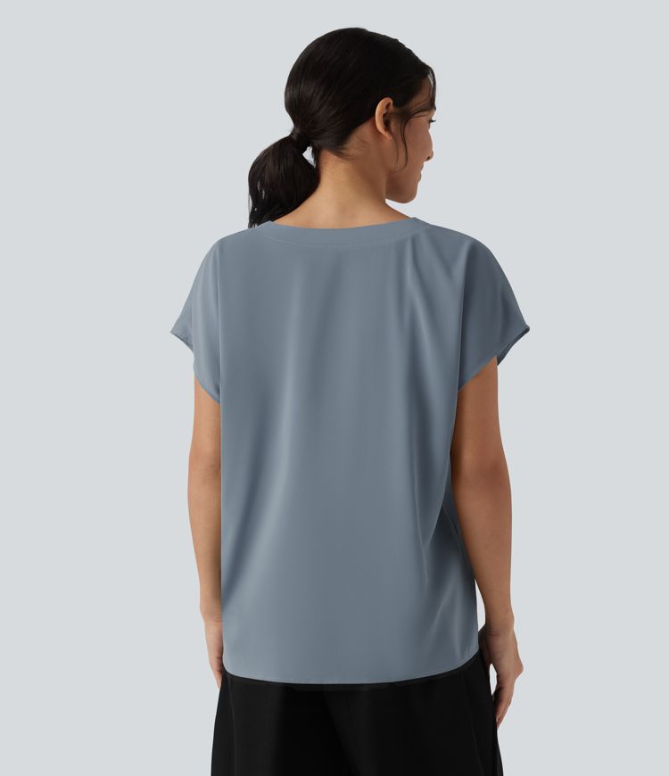 Blouse esprit bureau oversize défroissage facile, col V et manches courtes