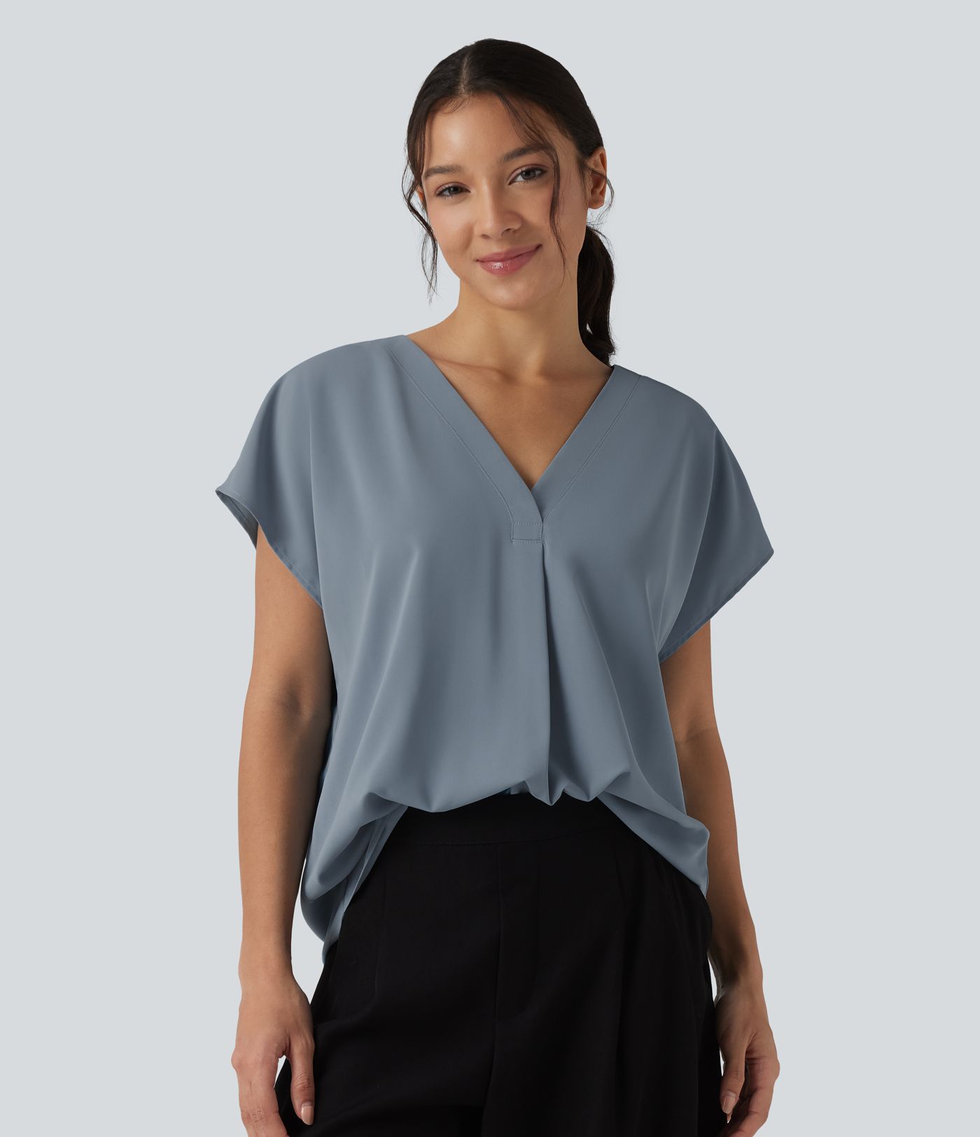 Blouse esprit bureau oversize défroissage facile, col V et manches courtes