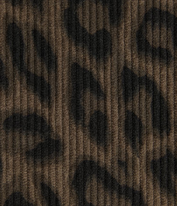 Lässige Hemdjacke aus Cord mit Brusttasche, langen Ärmeln und Leopardenmuster Lässige Hemdjacke aus Cord mit Brusttasche, langen Ärmeln und Leopardenmuster