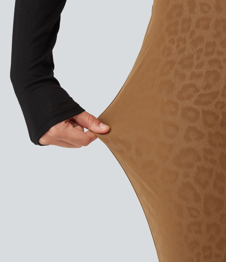 High Waisted Stretchy PU Leopard Print Fleece Casual Leggings with Pockets High Waisted Stretchy PU Leopard Print Fleece Casual Leggings with Pockets
