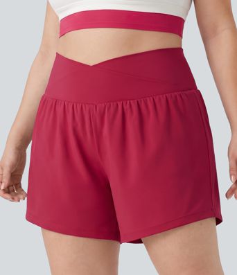 Short de yoga 2-en-1 13cm grande taille SoftlyZero™ Airy effet frais InstantCool taille haute croisée avec poches Short de yoga 2-en-1 13cm grande taille SoftlyZero™ Airy effet frais InstantCool taille haute croisée avec poches