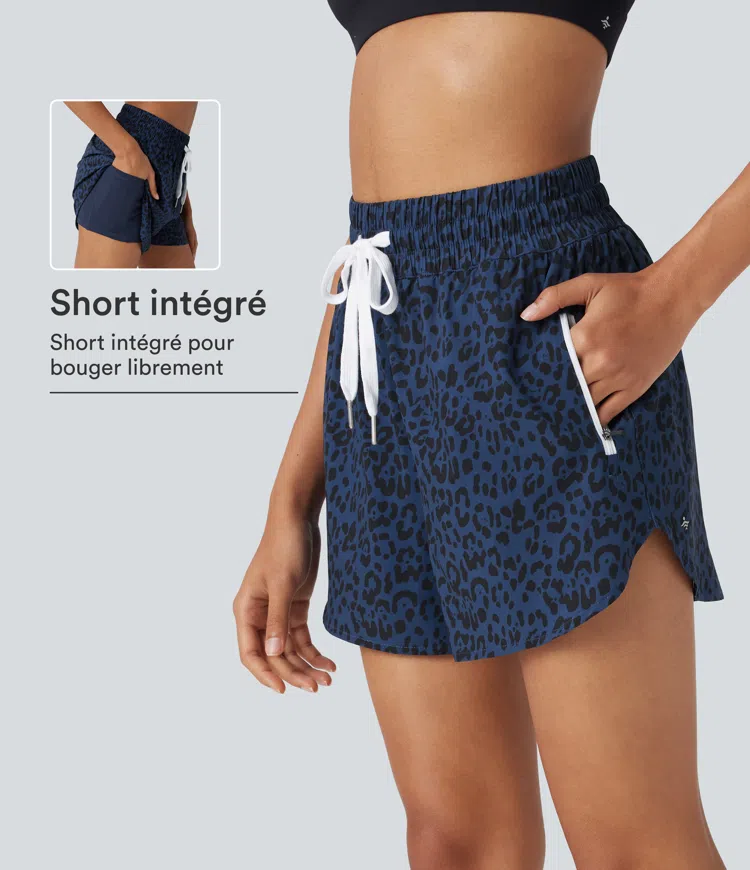 Midnight Leopard Short de jogging 2-en-1 taille haute avec cordon à imprimé léopard et ourlet incurvé avec poches / 1