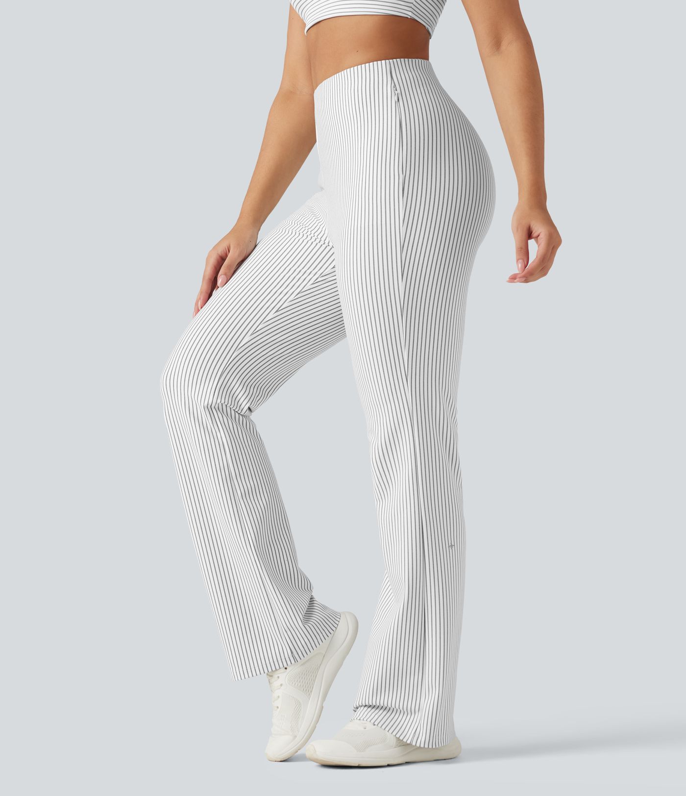 Mid Rise Stripe Bootcut Yoga Leggings with Pockets Mid Rise Stripe Bootcut Yoga Leggings with Pockets