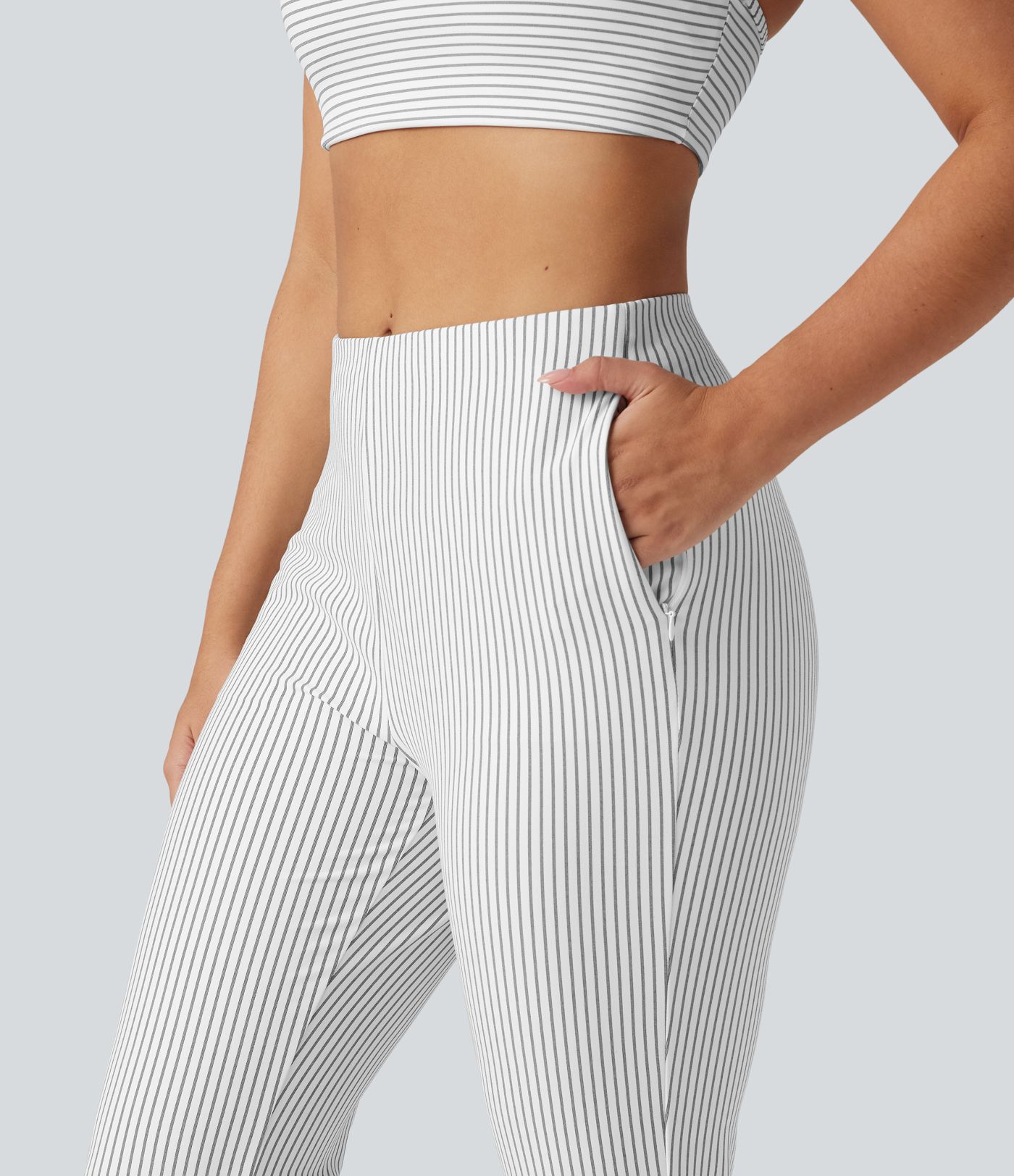 Mid Rise Stripe Bootcut Yoga Leggings with Pockets Mid Rise Stripe Bootcut Yoga Leggings with Pockets