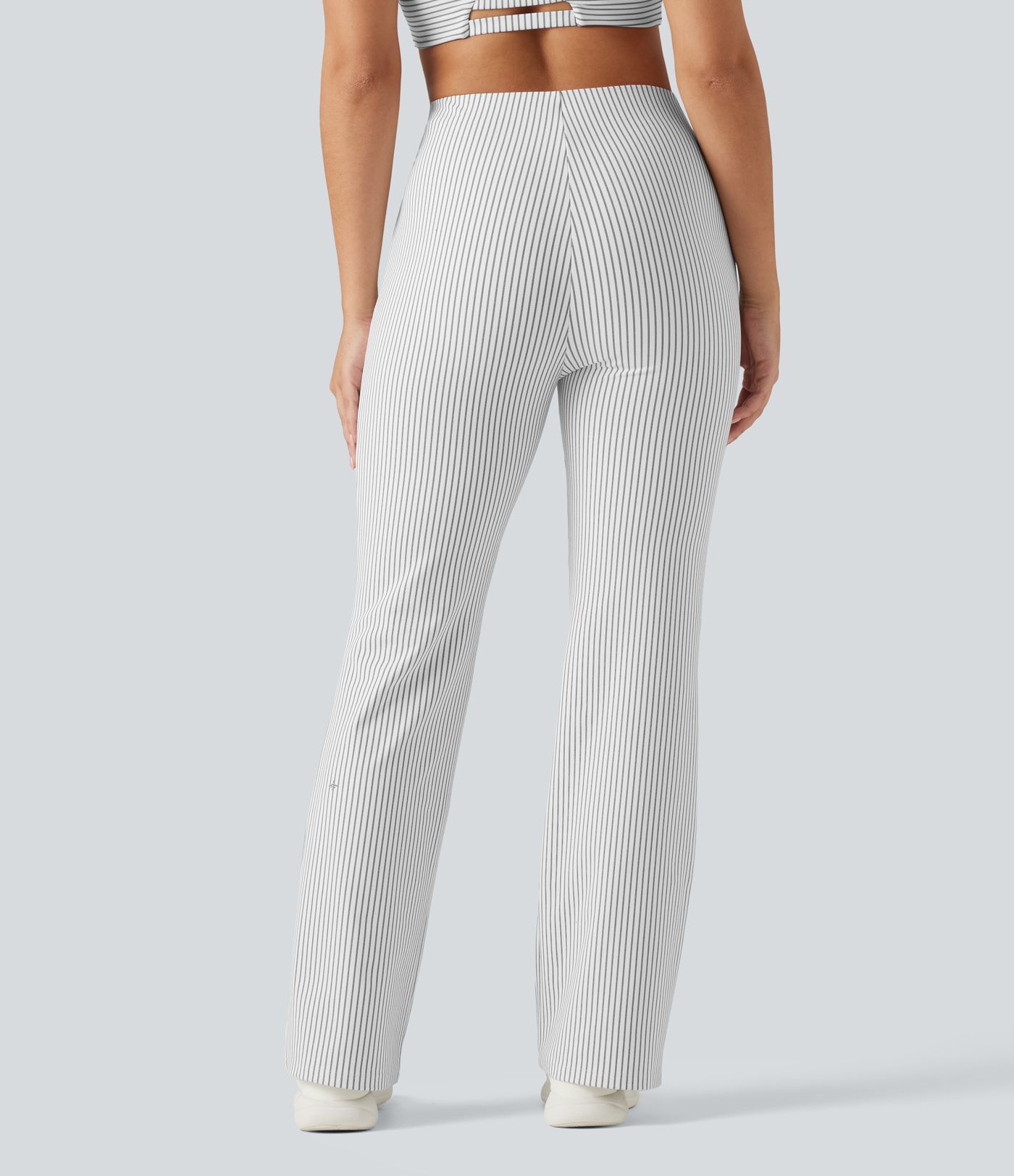Mid Rise Stripe Bootcut Yoga Leggings with Pockets Mid Rise Stripe Bootcut Yoga Leggings with Pockets