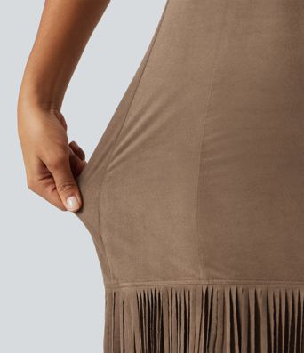 Robe de soirée mini sans manches effet suédine à encolure arrondie et franges