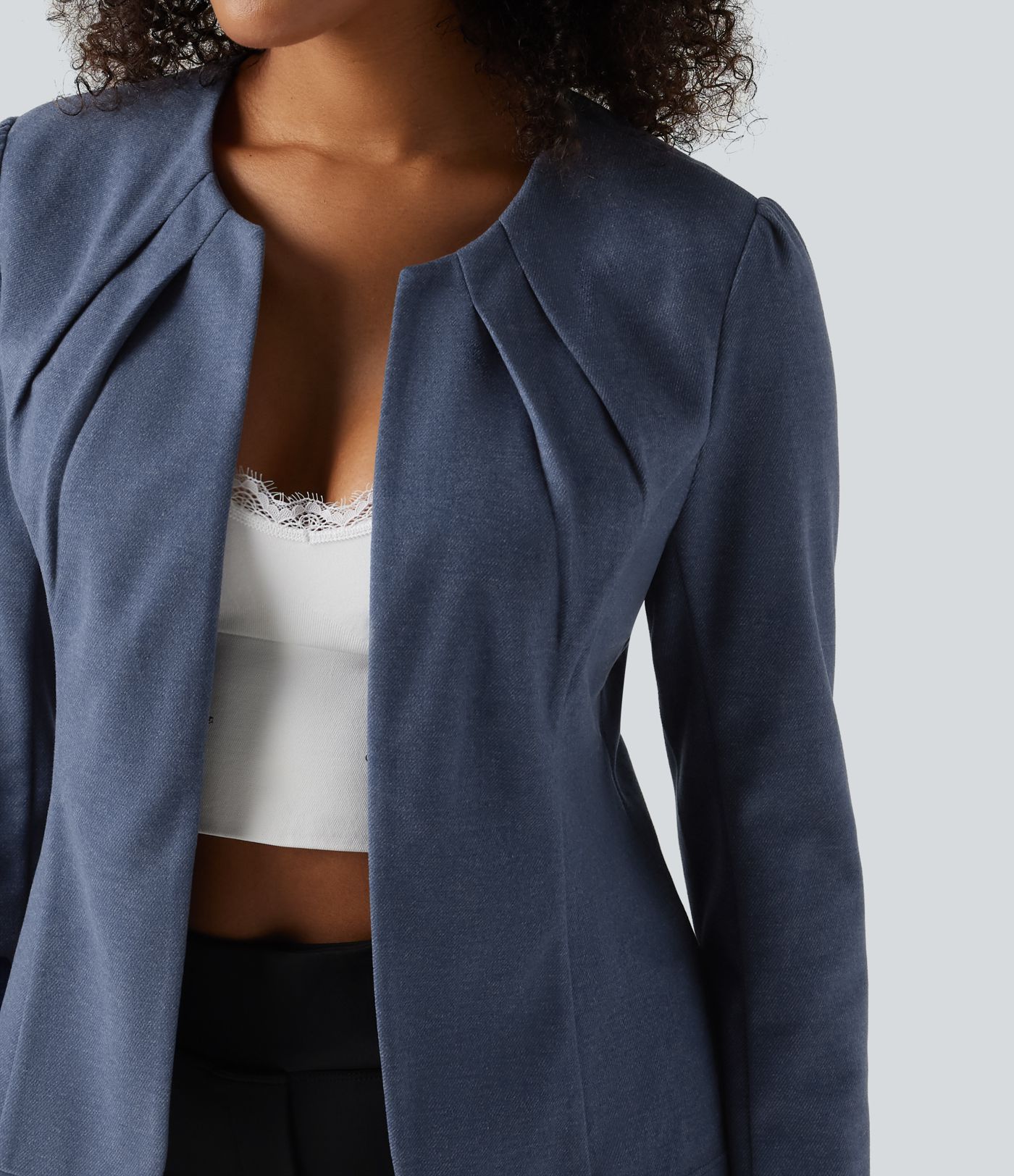Blazer mit Rundhalsausschnitt und Haken- und Ösenverschluss für die Arbeit Blazer mit Rundhalsausschnitt und Haken- und Ösenverschluss für die Arbeit