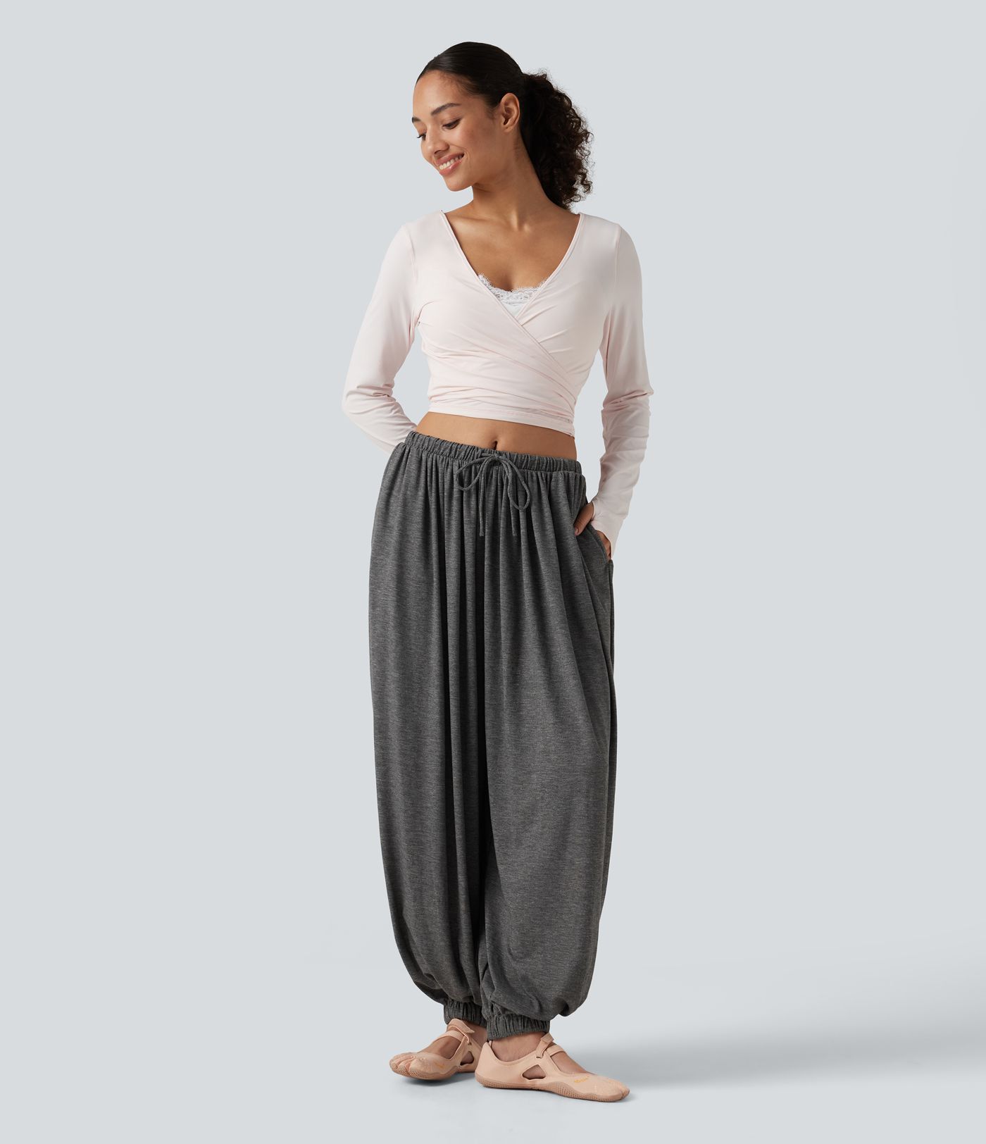 Mid Rise Drawstring Dance Joggers with Pockets