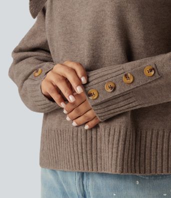 Lässiger Pullover mit Rundhalsausschnitt, langen Ärmeln und passendem Schal Lässiger Pullover mit Rundhalsausschnitt, langen Ärmeln und passendem Schal