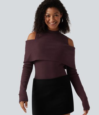Lässiger Pullover mit hohem Kragen, langen Ärmeln und Cut-Outs - slim fit Lässiger Pullover mit hohem Kragen, langen Ärmeln und Cut-Outs - slim fit