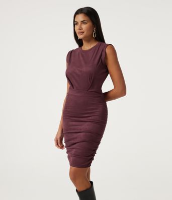 Ärmelloses, gerafftes Party-Minikleid aus Wildleder mit Rundhalsausschnitt