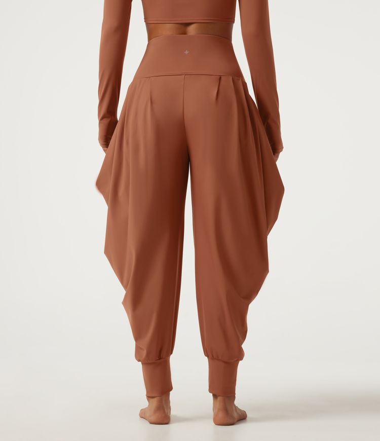 SoftlyZero™ Airy joggers de baile de talle alto, con efecto stacked InstantCool y bolsillos SoftlyZero™ Airy joggers de baile de talle alto, con efecto stacked InstantCool y bolsillos