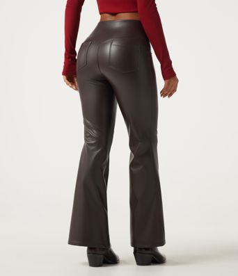 Lässige, ausgestellte Fleece-Leggings aus elastischem Kunstleder mit hohem Bund und Gesäßtaschen