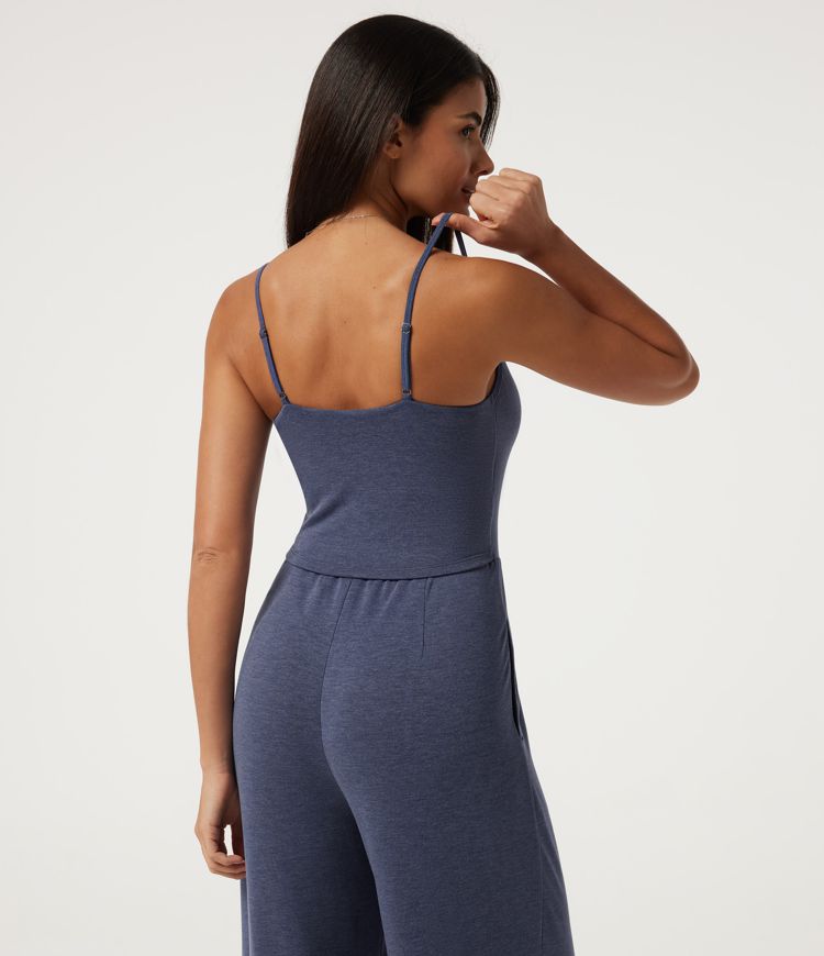 Ärmelloser, geraffter Jumpsuit mit U-Ausschnitt, Seitentaschen und integriertem BH - Easy Peezy Edition