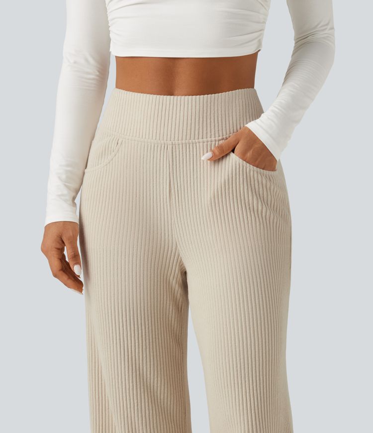 Rippstrick‑Hose mit hohem Bund, weitem Bein und Taschen Rippstrick‑Hose mit hohem Bund, weitem Bein und Taschen