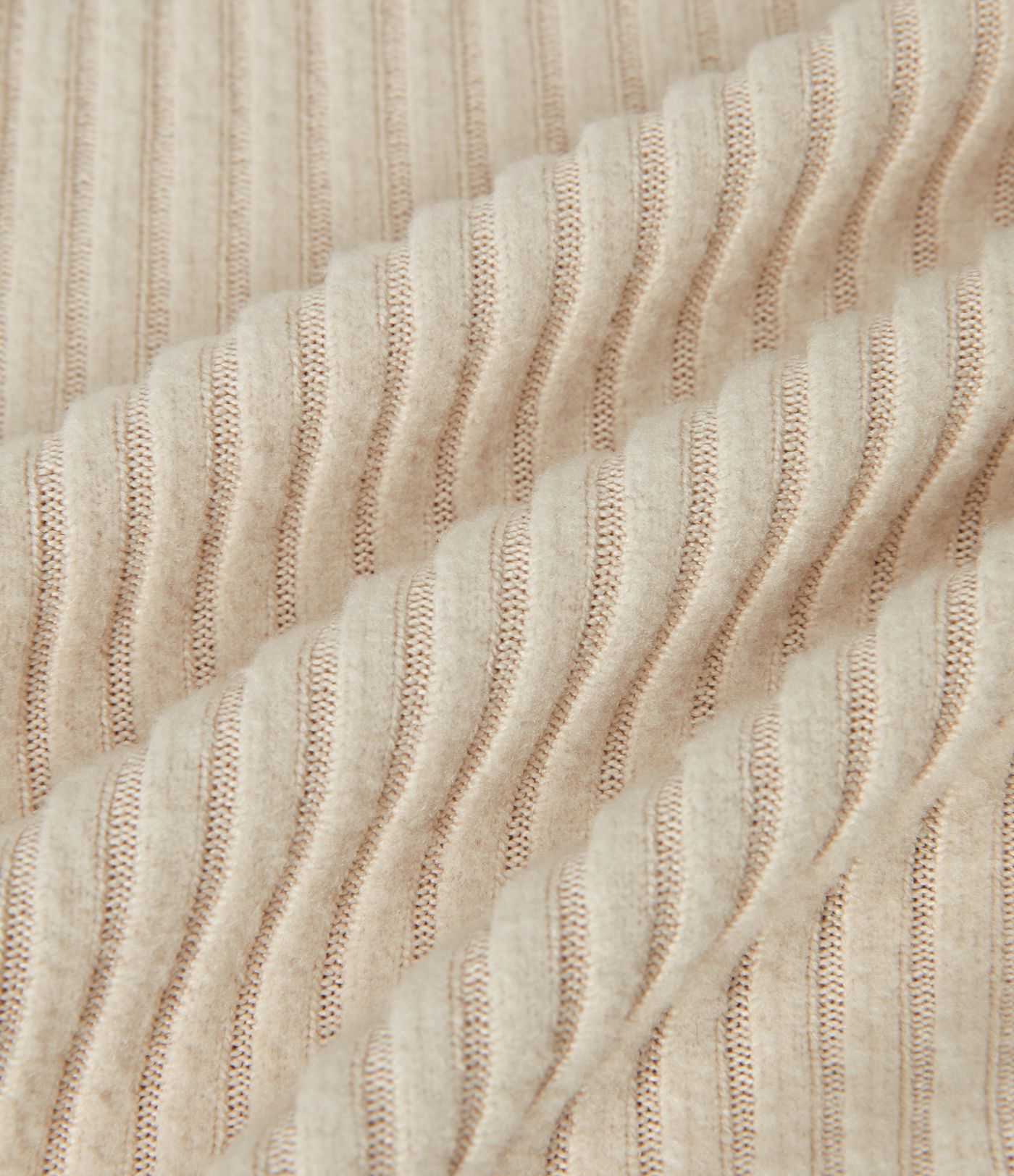 Rippstrick‑Hose mit hohem Bund, weitem Bein und Taschen Rippstrick‑Hose mit hohem Bund, weitem Bein und Taschen