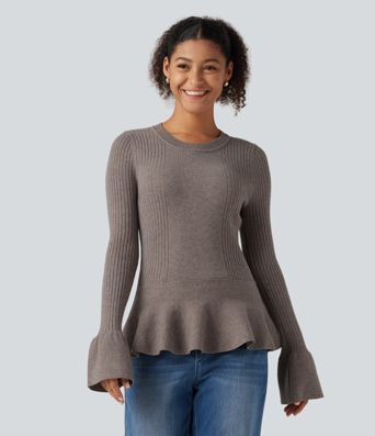 Taillierter Business-Pullover mit Rundhalsausschnitt, langen Ärmeln und Rüschenabschluss Taillierter Business-Pullover mit Rundhalsausschnitt, langen Ärmeln und Rüschenabschluss
