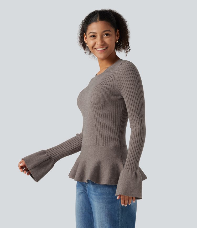 Taillierter Business-Pullover mit Rundhalsausschnitt, langen Ärmeln und Rüschenabschluss Taillierter Business-Pullover mit Rundhalsausschnitt, langen Ärmeln und Rüschenabschluss