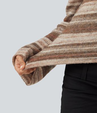 Oversized, lässiger Pullover mit Boot-Ausschnitt, langen Glockenärmeln und Farbverlaufsstreifen Oversized, lässiger Pullover mit Boot-Ausschnitt, langen Glockenärmeln und Farbverlaufsstreifen