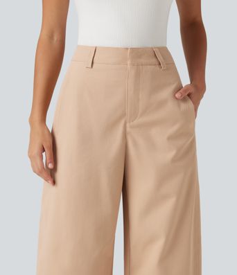 Bürohose mit mittelhohem Bund, mehreren Taschen und geschwungenem Bein Bürohose mit mittelhohem Bund, mehreren Taschen und geschwungenem Bein