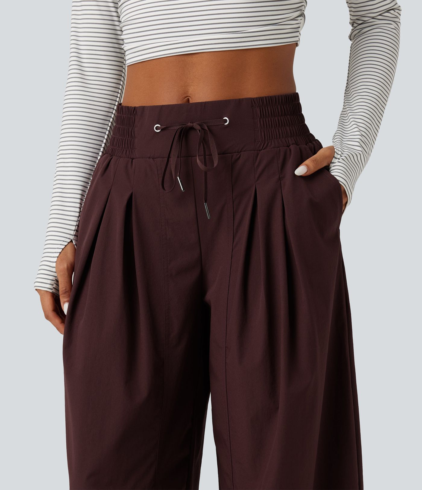 Mid Rise Barrel Leg Shirred Drawstring Curved Hem Yoga Pants with Pockets