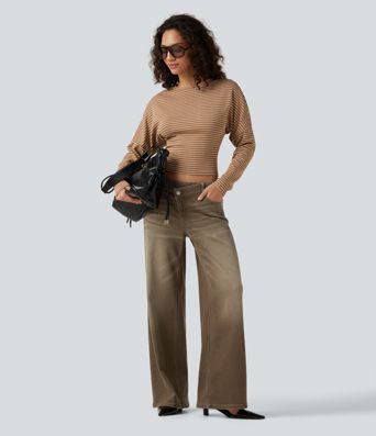 Jean décontracté taille basse, à jambe large asymétrique, coloré, avec poches Jean décontracté taille basse, à jambe large asymétrique, coloré, avec poches