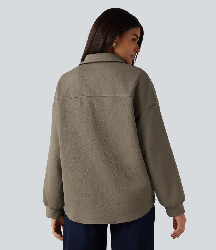 Lässige Jacke mit Kragen, langen Ärmeln und geometrischem Muster