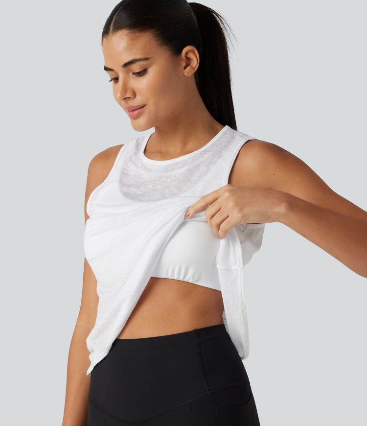 Round Neck Curved Hem Built-in Bra Workout Tank Top Round Neck Curved Hem Built-in Bra Workout Tank Top