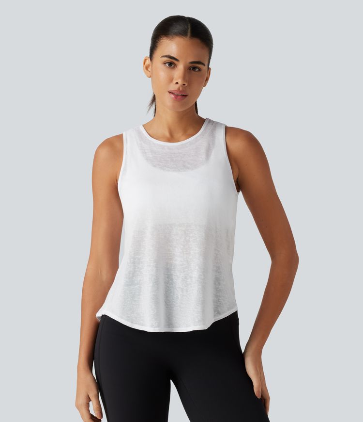 Round Neck Curved Hem Built-in Bra Workout Tank Top Round Neck Curved Hem Built-in Bra Workout Tank Top