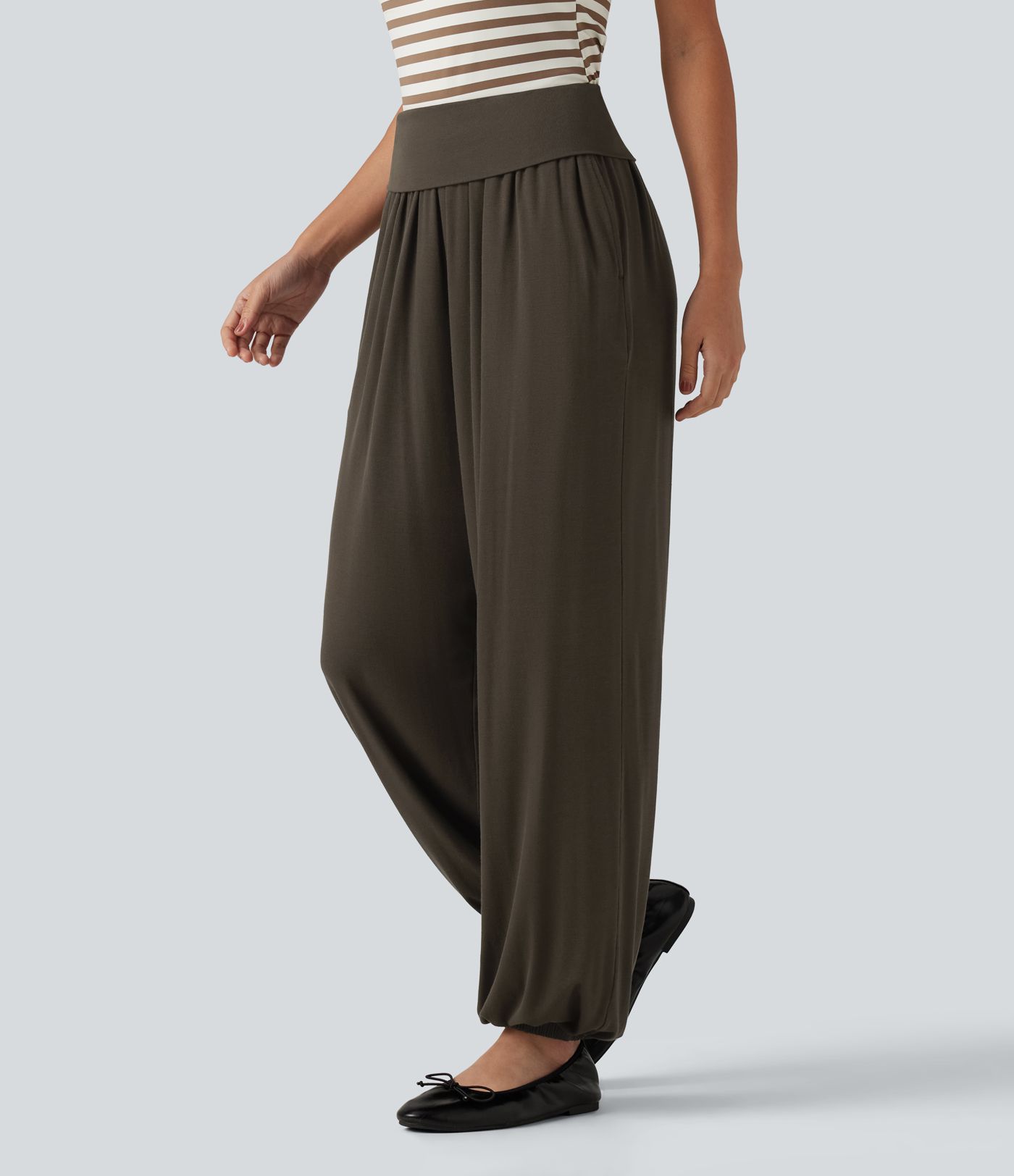 Mid Rise Casual Joggers with Pockets