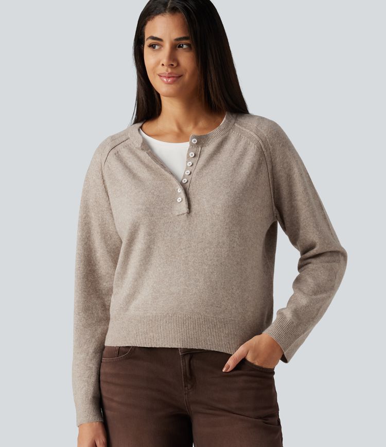 Lässiger Pullover mit Henley-Ausschnitt und langen Ärmeln