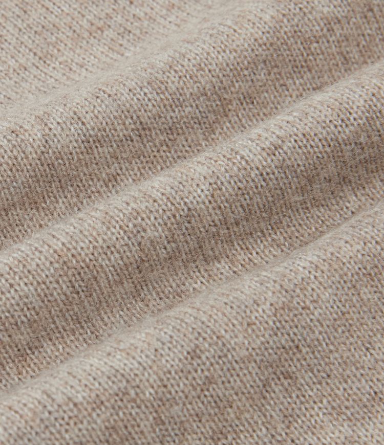 Lässiger Pullover mit Henley-Ausschnitt und langen Ärmeln