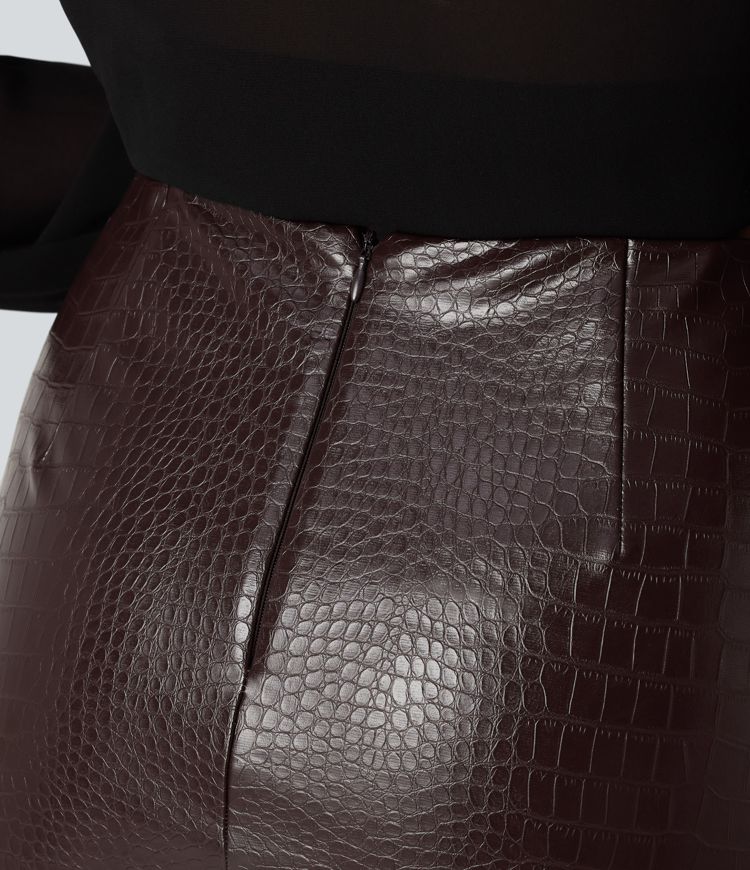 High Waisted 2-in-1 Snakeskin Print Stretchy PU Fleece Mini Casual Skirt High Waisted 2-in-1 Snakeskin Print Stretchy PU Fleece Mini Casual Skirt