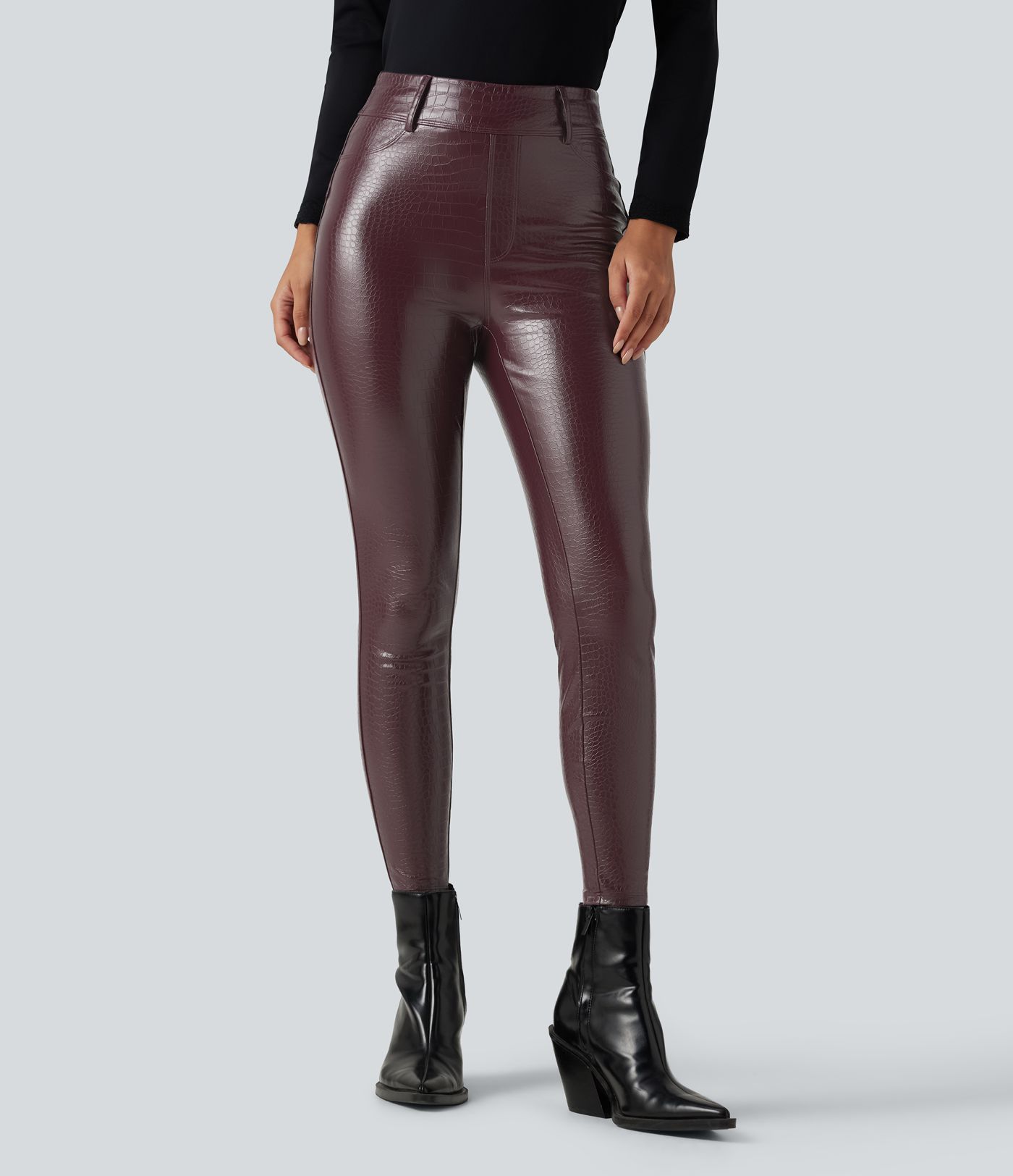 Lässige Fleece-Leggings aus elastischem Kunstleder mit hohem Bund, Gesäßtaschen und Schlangenmuster Lässige Fleece-Leggings aus elastischem Kunstleder mit hohem Bund, Gesäßtaschen und Schlangenmuster