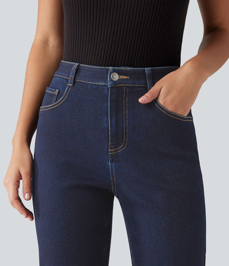 Lässige Jeans aus Baumwolle mit mittelhohem Bund, mehreren Taschen und geradem Bein Lässige Jeans aus Baumwolle mit mittelhohem Bund, mehreren Taschen und geradem Bein