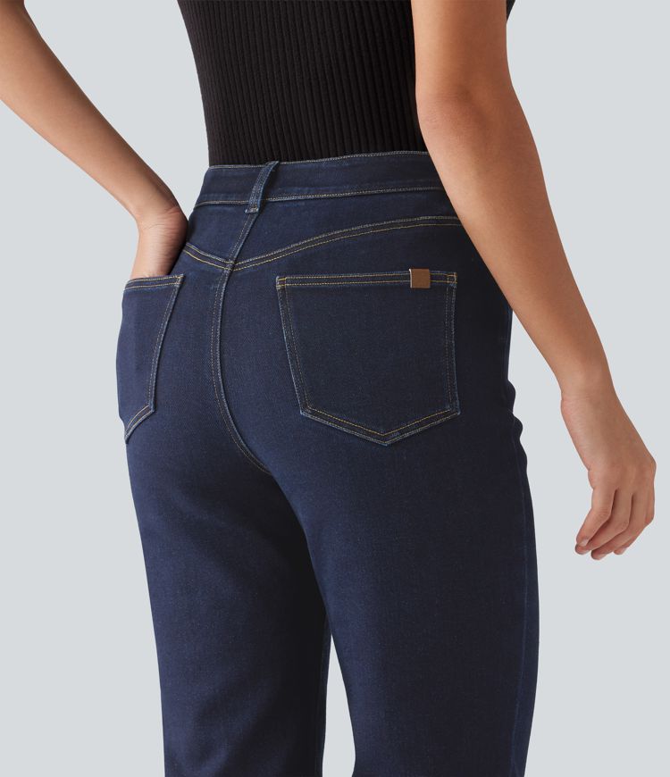 Lässige Jeans aus Baumwolle mit mittelhohem Bund, mehreren Taschen und geradem Bein Lässige Jeans aus Baumwolle mit mittelhohem Bund, mehreren Taschen und geradem Bein