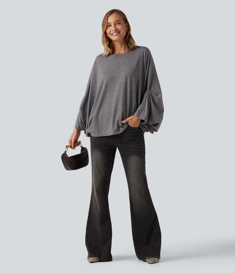 T-shirt oversize à encolure arrondie et manches longues chauve-souris – bonnets B à E T-shirt oversize à encolure arrondie et manches longues chauve-souris – bonnets B à E
